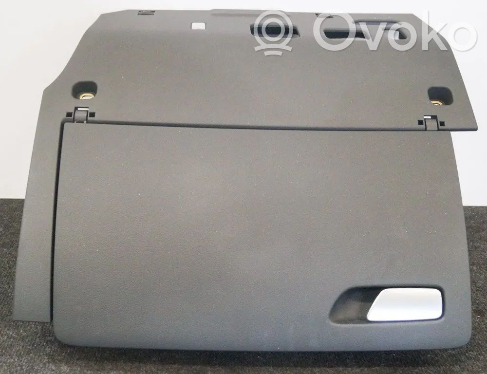 Audi A3 S3 8V Daiktadėžė 