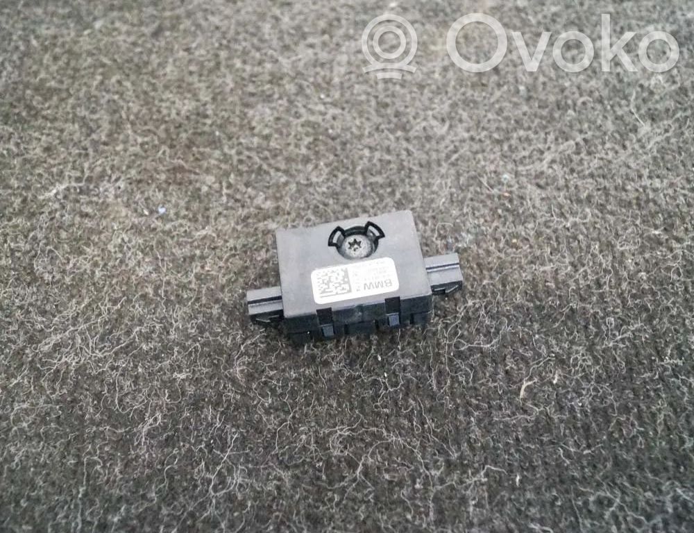 BMW X3 F25 Amplificator antenă aeriană 
