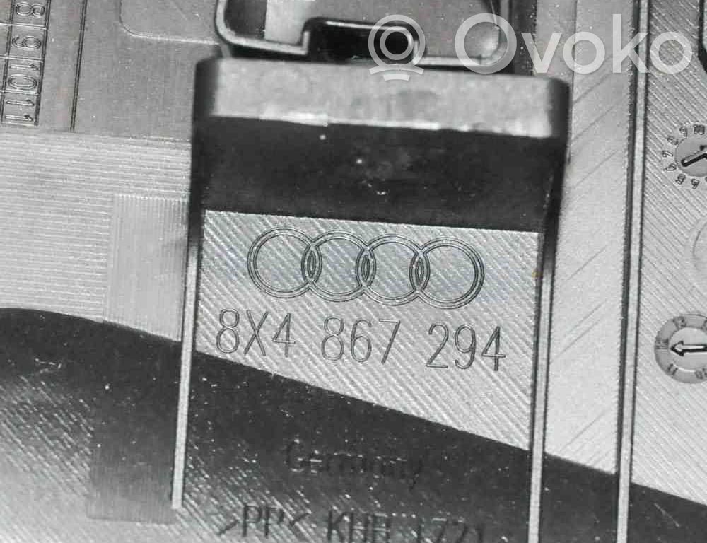 Audi A1 Pilar (B) (superior) 