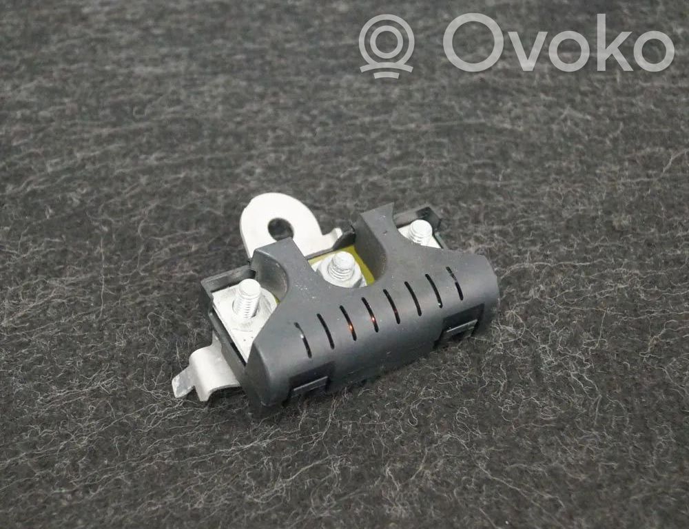 Audi A8 S8 D3 4E Amplificateur d'antenne 