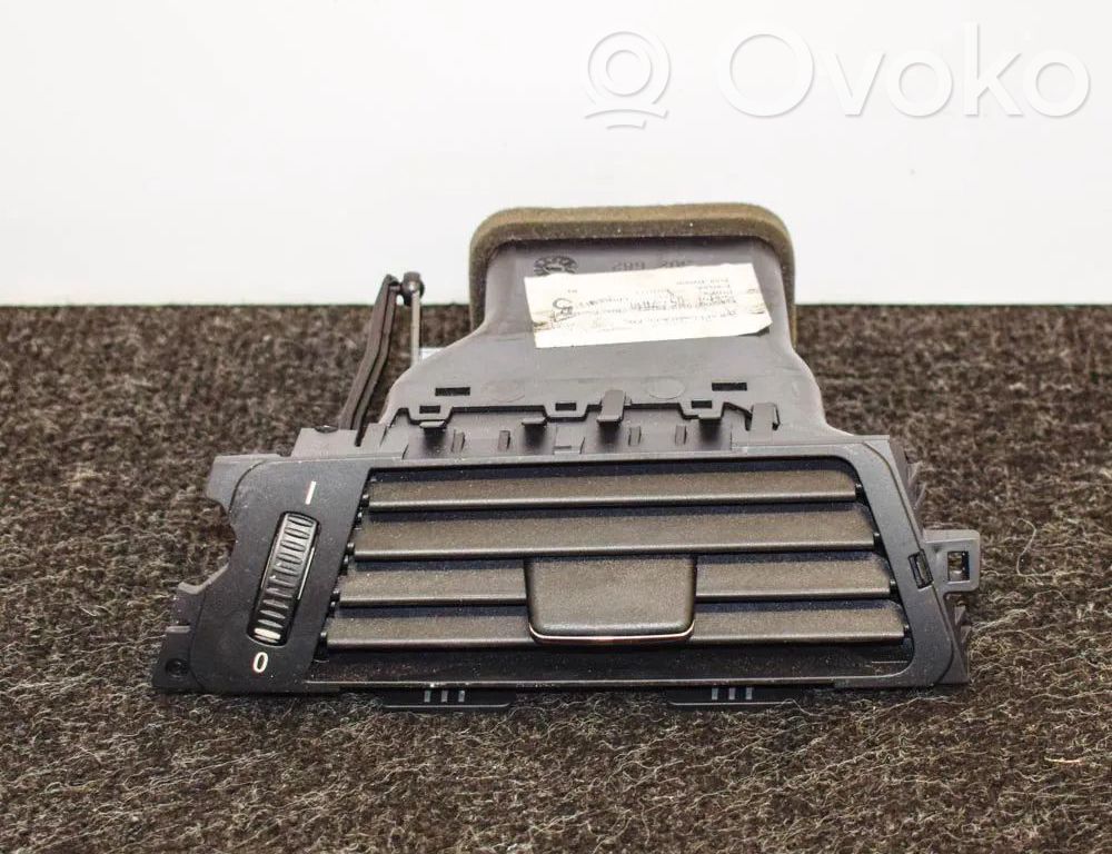 BMW 3 E92 E93 Lango oro grotelės 