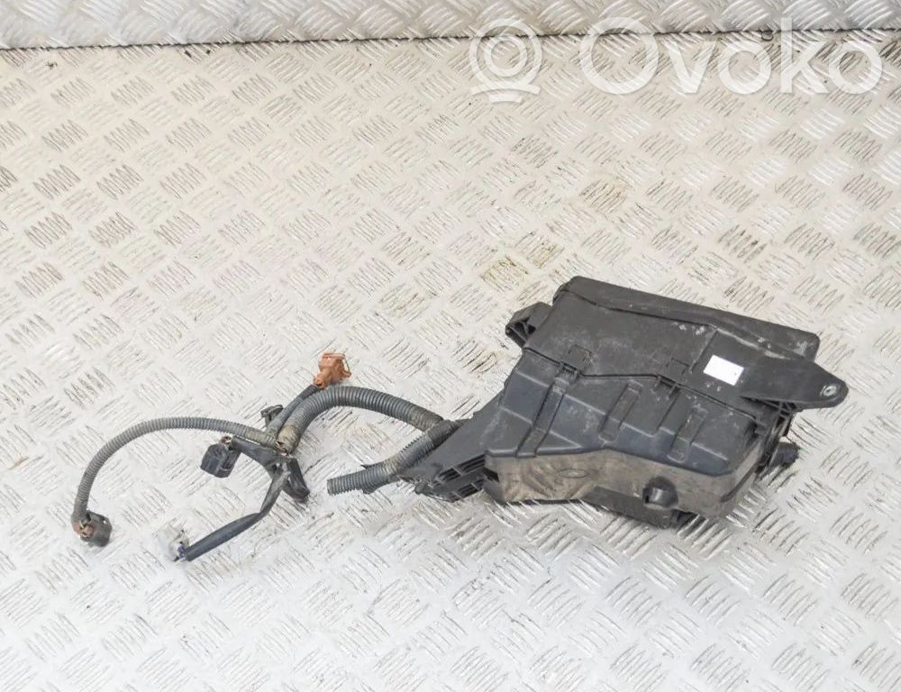 Toyota RAV 4 (XA20) Set cutie siguranțe 