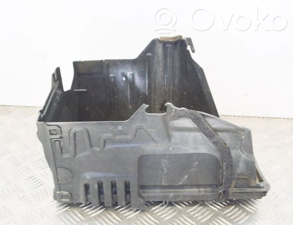 Volvo XC60 Vassoio scatola della batteria