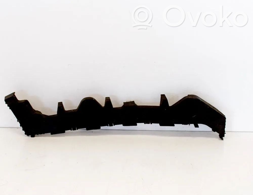 Mazda 6 Soporte de montaje del parachoques trasero 