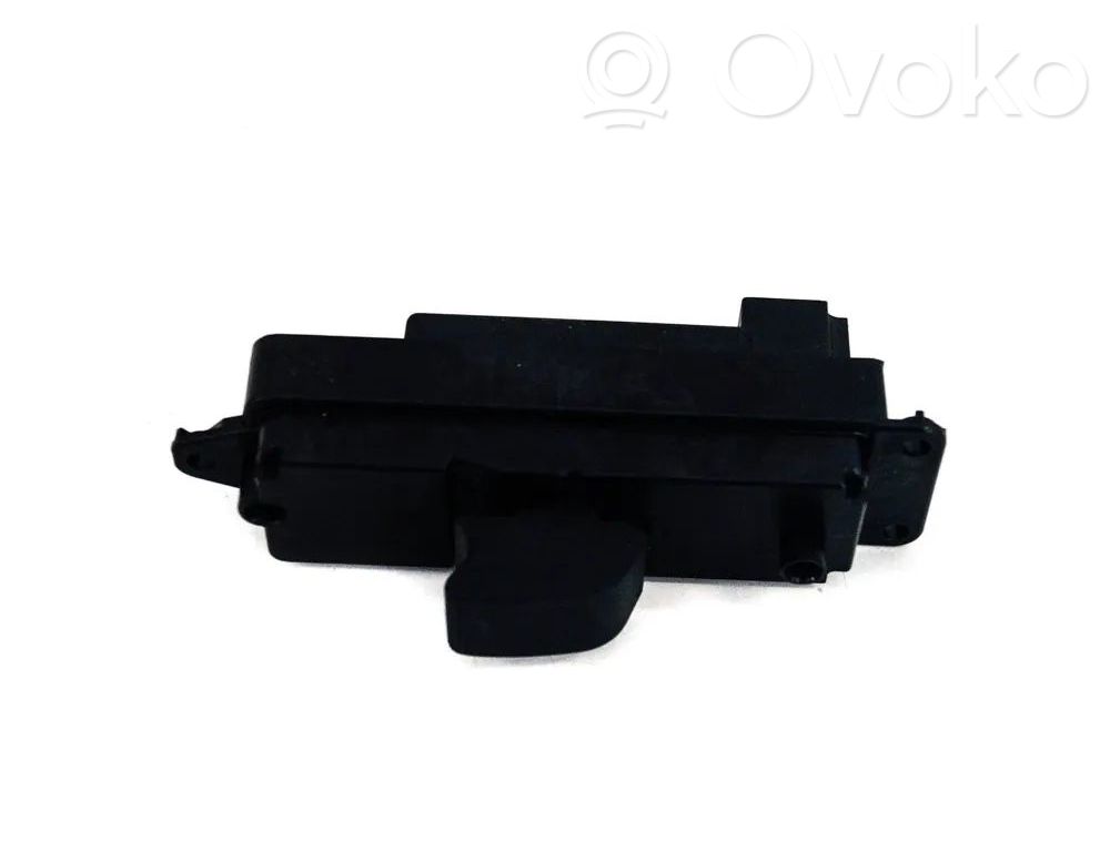 Mazda 6 Electric window control switch 