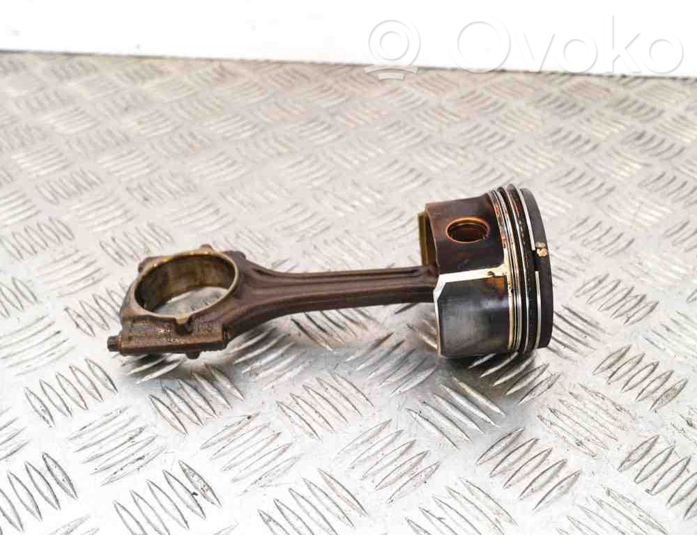 Pistón   06A198401