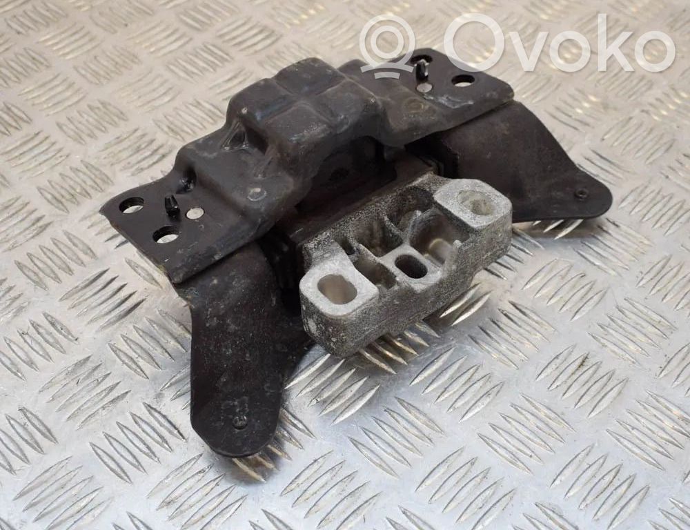 Volkswagen Golf VII Gearbox mount 