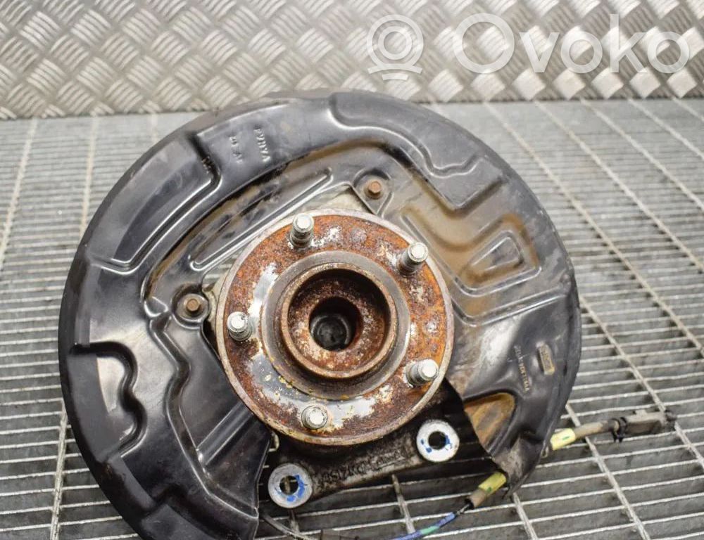 Ford Mondeo MK IV Cubo de rueda trasera 