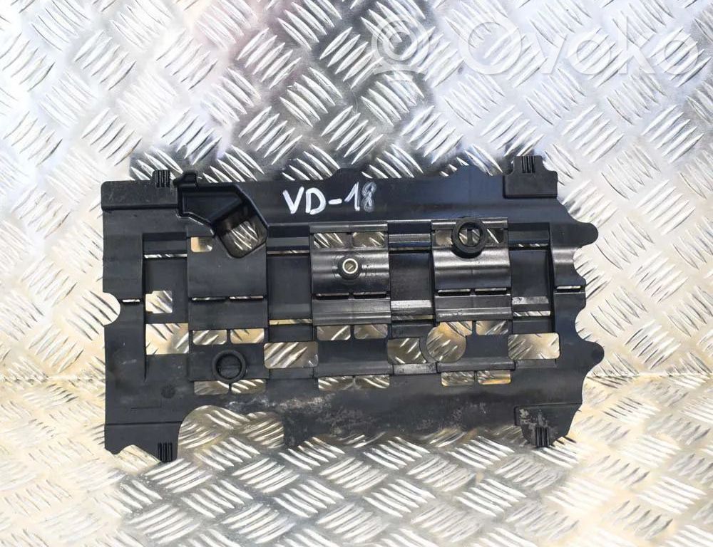 Volvo V70 Otros repuestos del compartimento del motor 