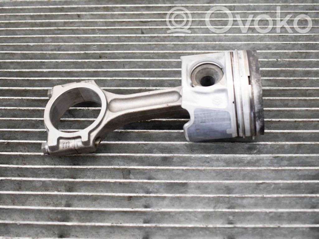 Opel Vivaro Piston 