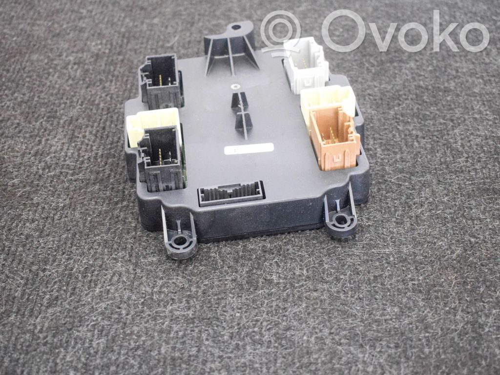 Tesla Model X Door control unit/module 