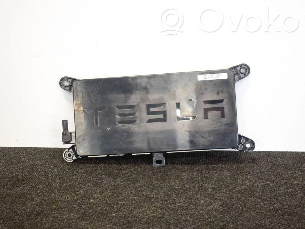 Tesla Model X Door control unit/module 