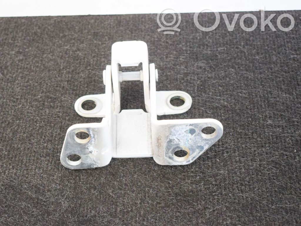 Ford Ecosport Tailgate/trunk/boot hinge 