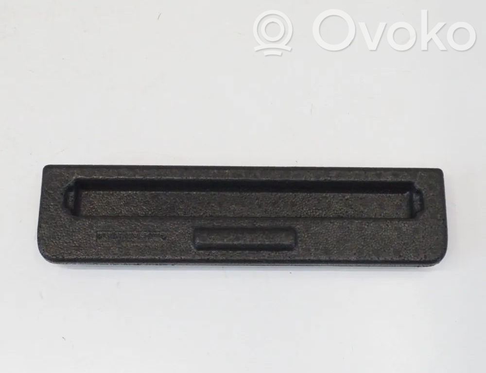 Alte piese de interior   FN1B17005B
