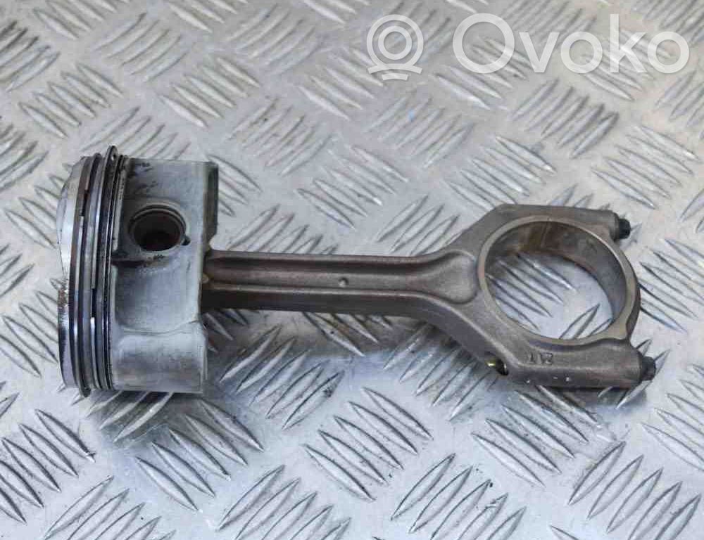 BMW 5 E60 E61 Piston 