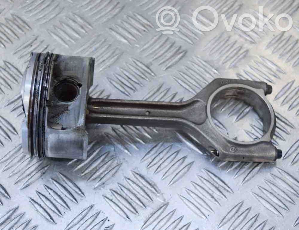 BMW 5 E60 E61 Piston 