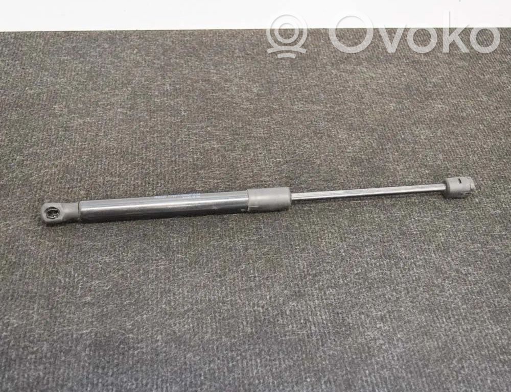 Skoda Superb B8 (3V) Siłownik maski przedniej 