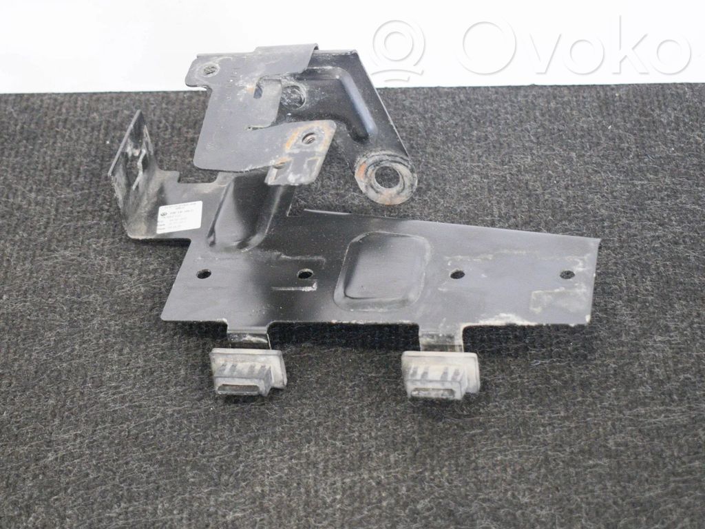 Volkswagen Amarok Alte piese compartiment motor 