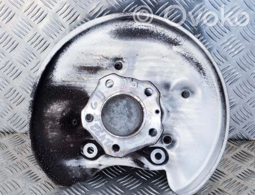 Audi A4 S4 B9 8W Rear wheel hub 