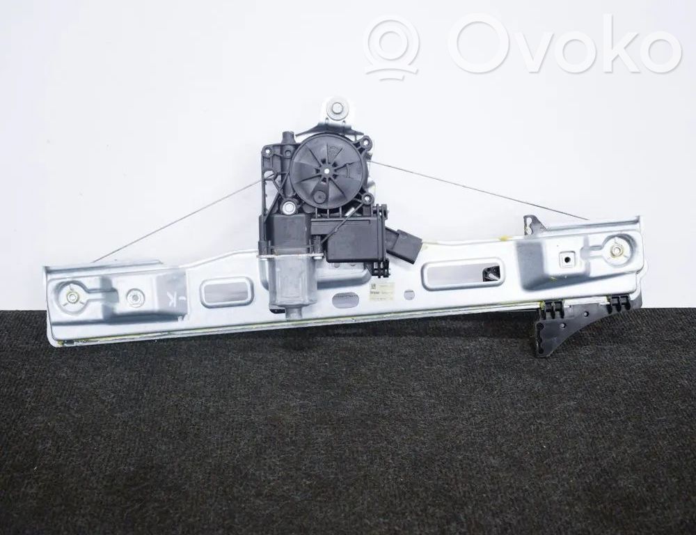 Opel Zafira C Elektryczny podnośnik szyby drzwi tylnych 