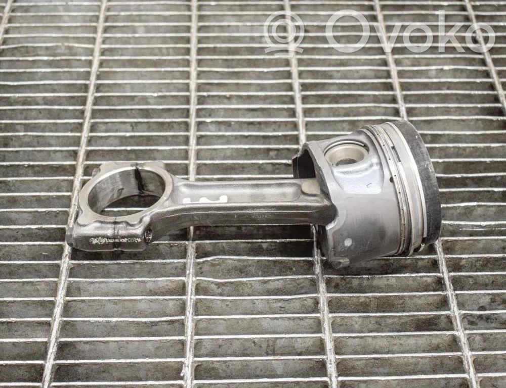 Dacia Sandero Piston