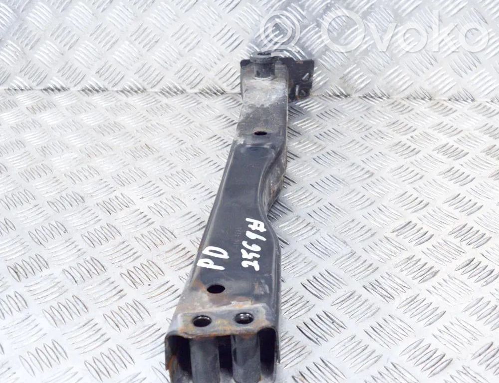 Nissan Qashqai Panel mocowania chłodnicy 