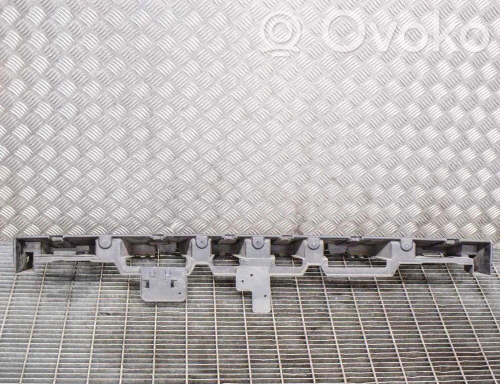 Ford Kuga II Soporte de montaje del parachoques trasero