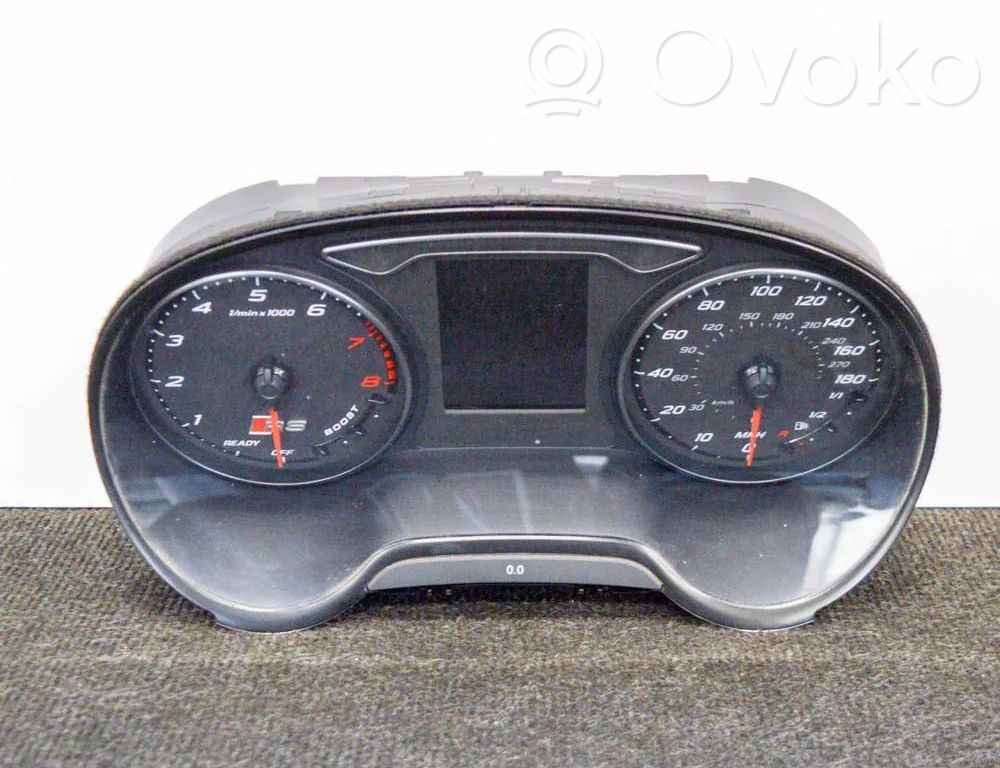 Audi RS3 Nopeusmittari (mittaristo) 