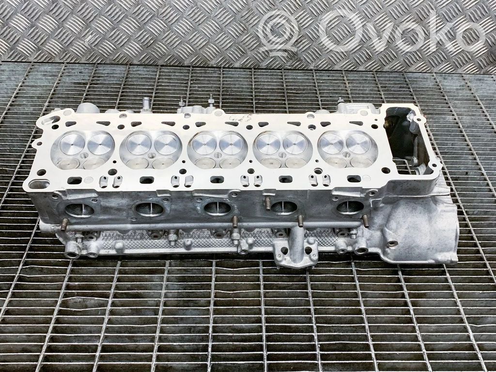 BMW 5 E60 E61 Engine head 