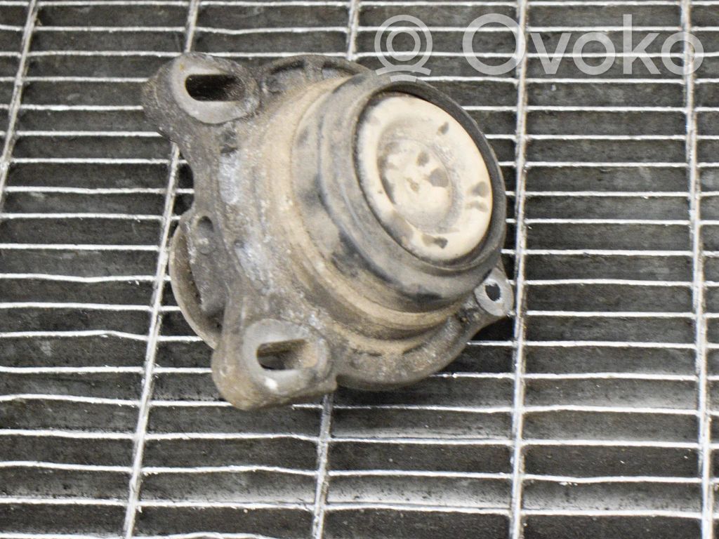 Engine mount bracket   BK316A002