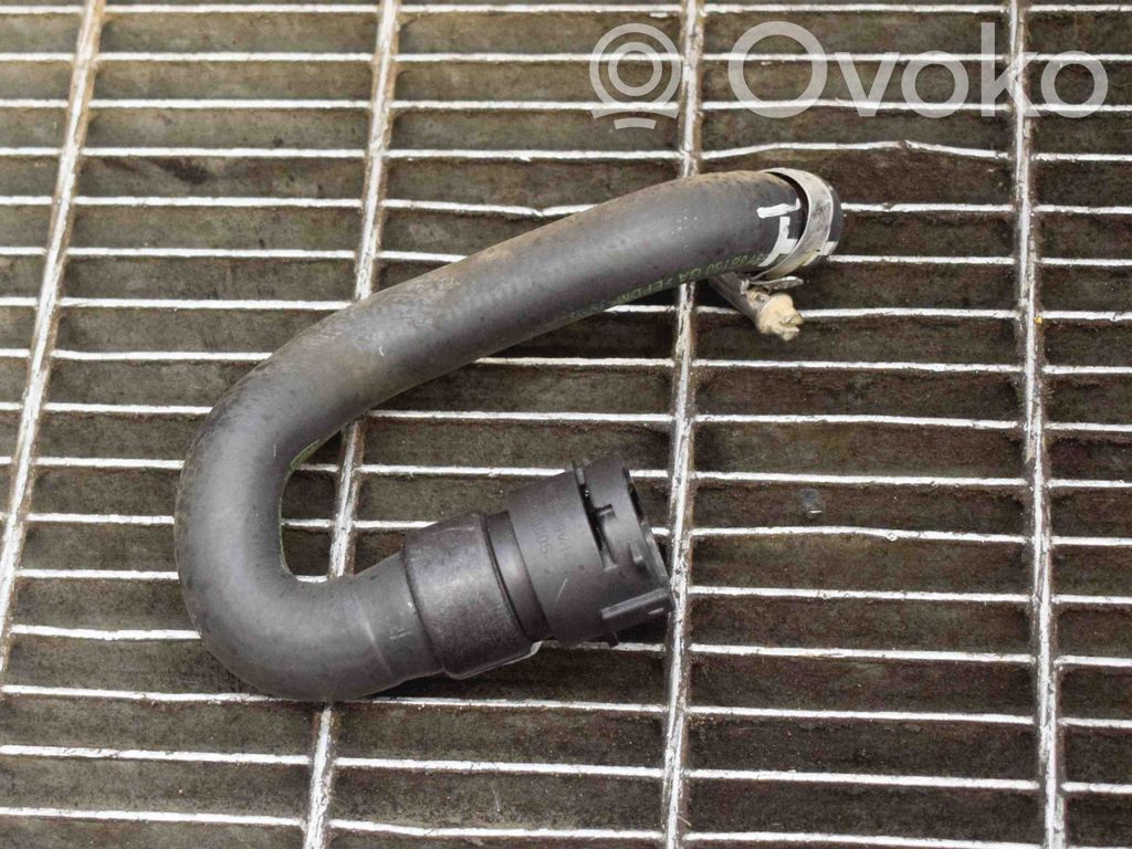 Volvo V60 Conductă/furtun lichid de răcire motor 