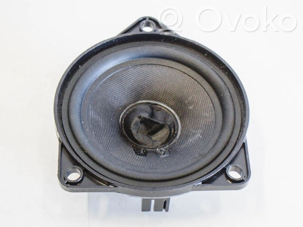 Altavoz de la puerta delantera
