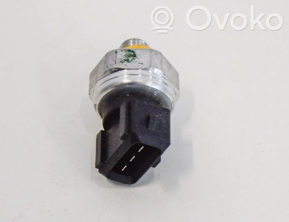 Volvo S90, V90 Air conditioning (A/C) pressure sensor 