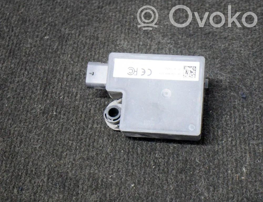 Tesla Model 3 Other devices 