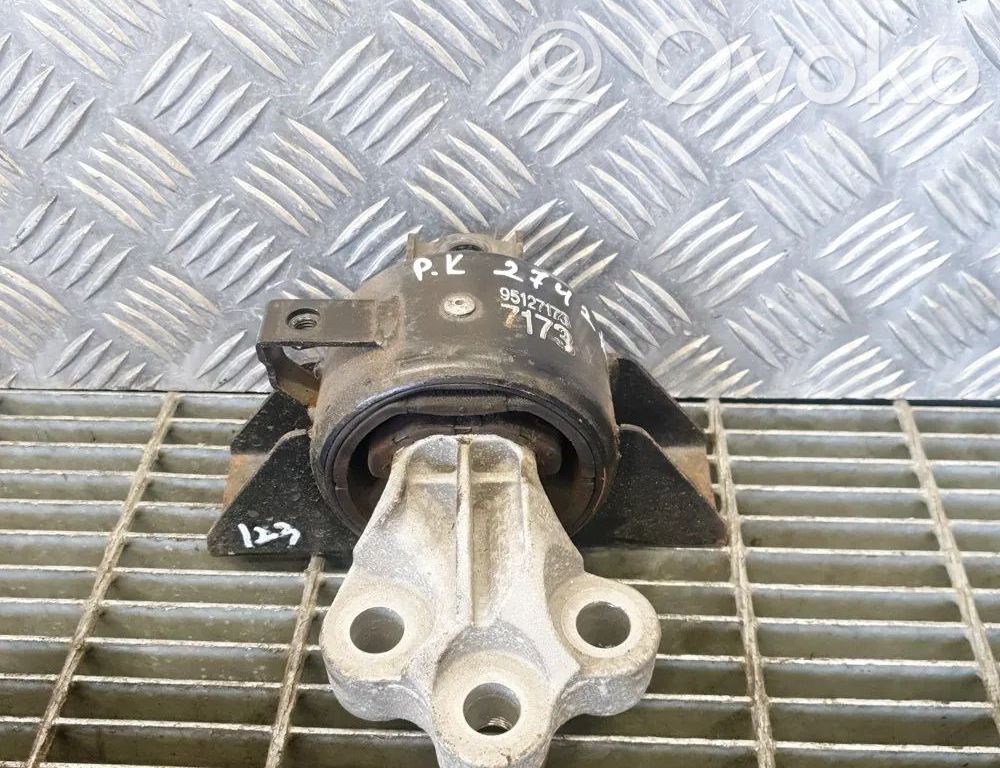 Opel Mokka Engine mount bracket 