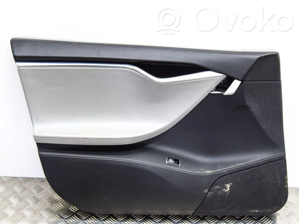 Tesla Model S Revestimiento de puerta delantera 