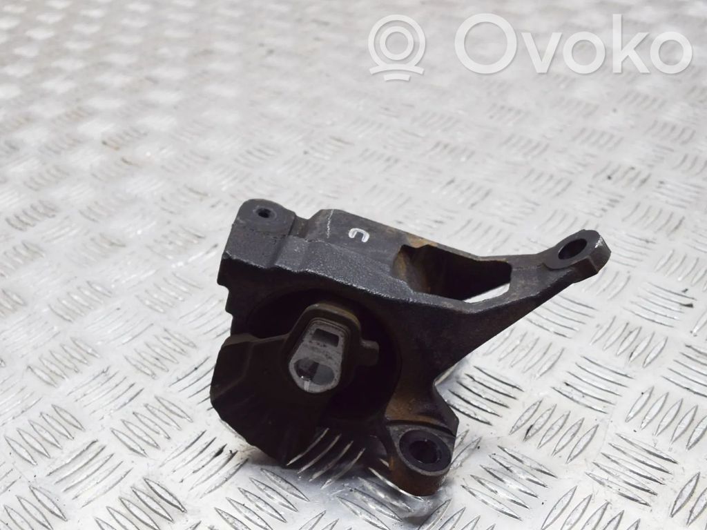 Engine mount bracket