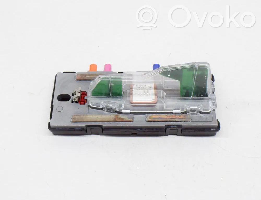 Volvo XC40 Antena GPS 