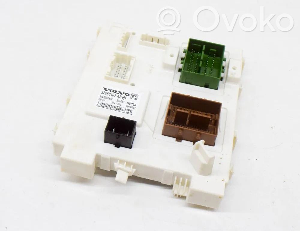 Volvo XC40 Central body control module 