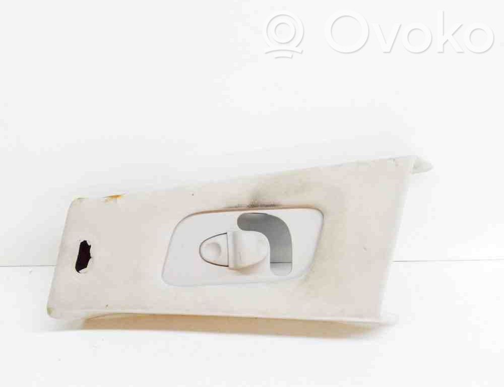 Osłona dolna słupka / B   6700133730,670013373,670010338
