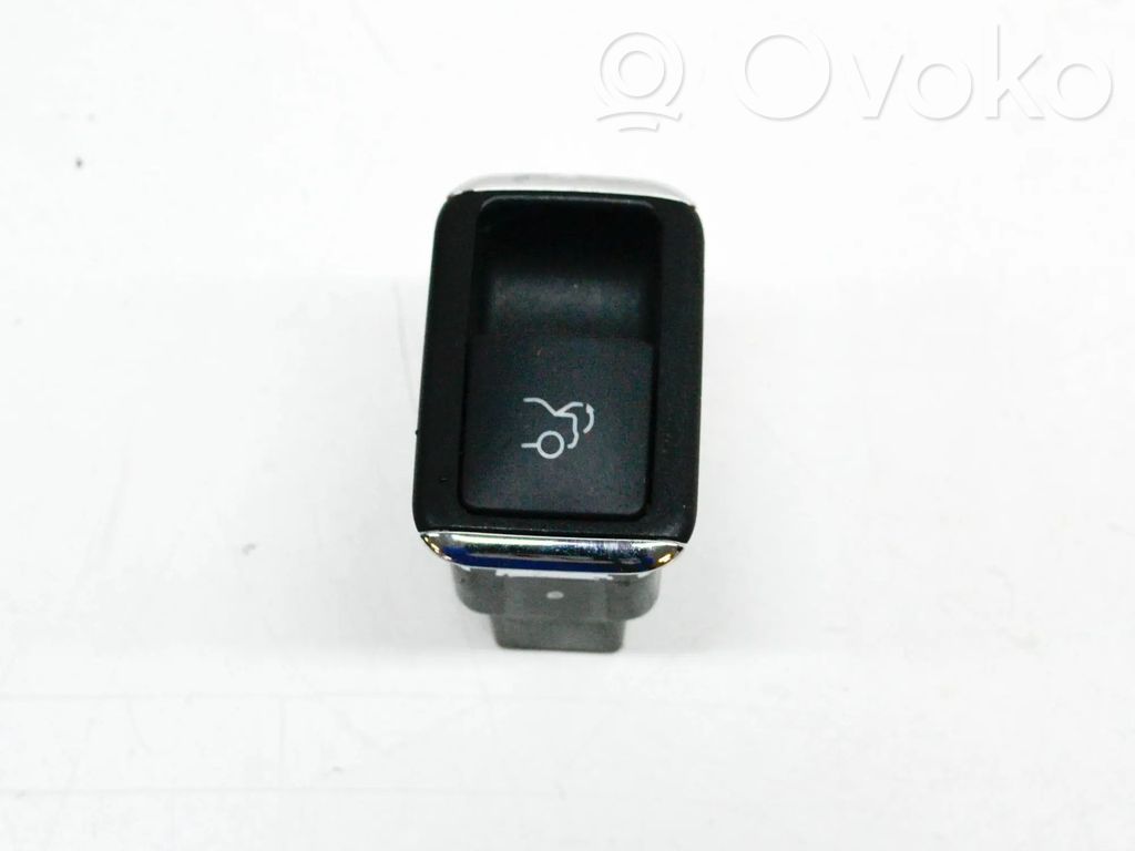 Mercedes-Benz E W212 Buton deschidere portbagaj 