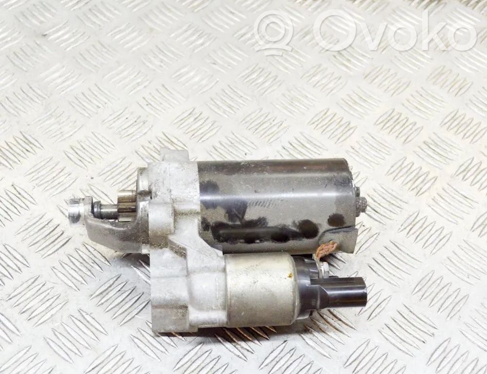 Audi A5 8T 8F Starteris 
