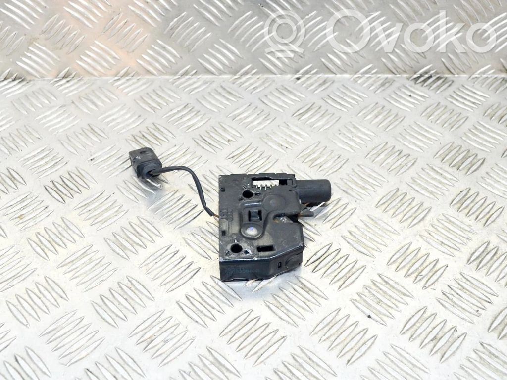 Audi A1 Serrure de capot 
