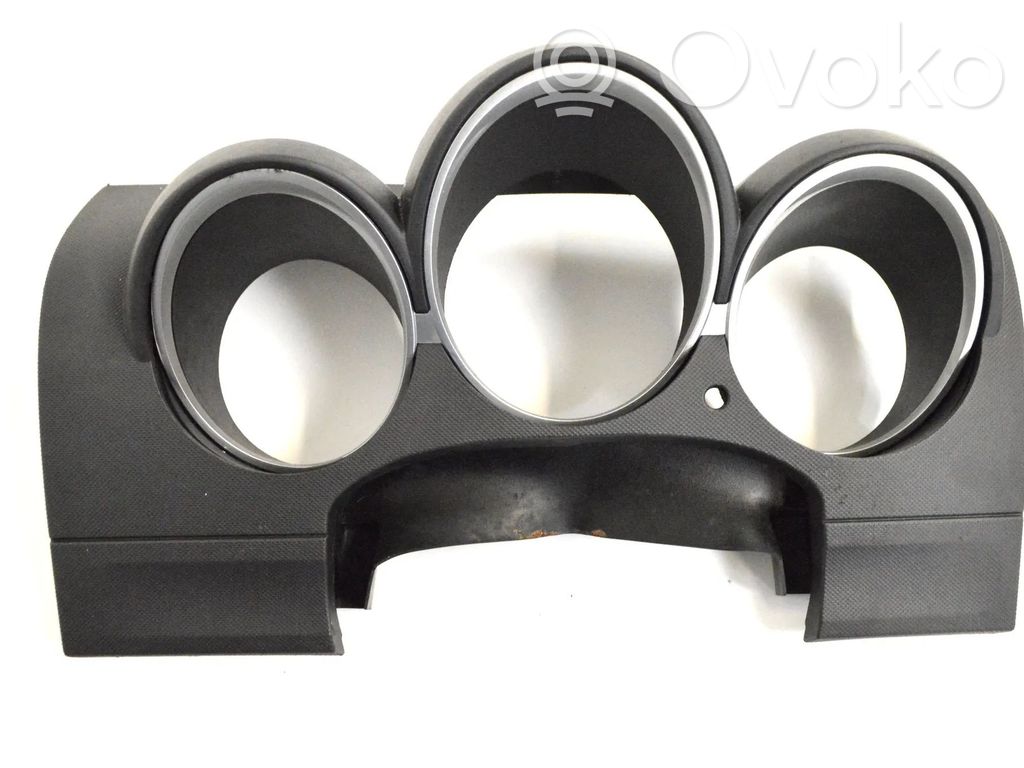 Dodge Nitro Dashboard trim 