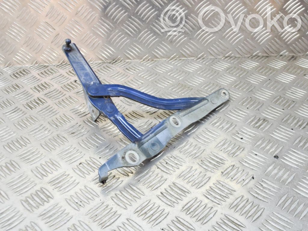 Audi TT Mk1 Tailgate/trunk/boot hinge 