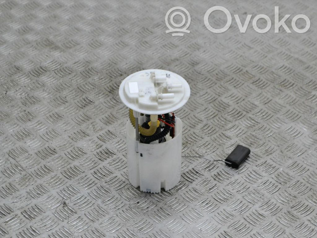 Opel Vivaro Pompă combustibil în rezervor 