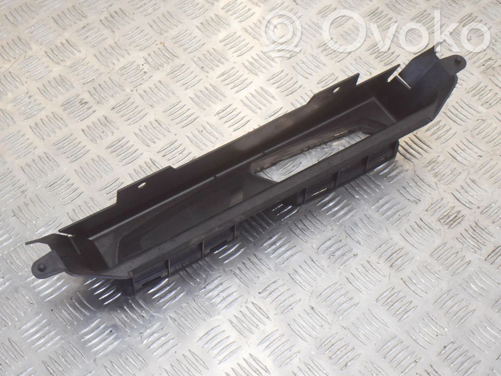 Land Rover Range Rover Velar Wlot / Kanał powietrza intercoolera 