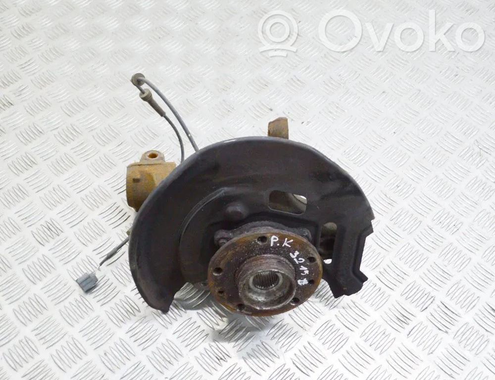 Front wheel hub