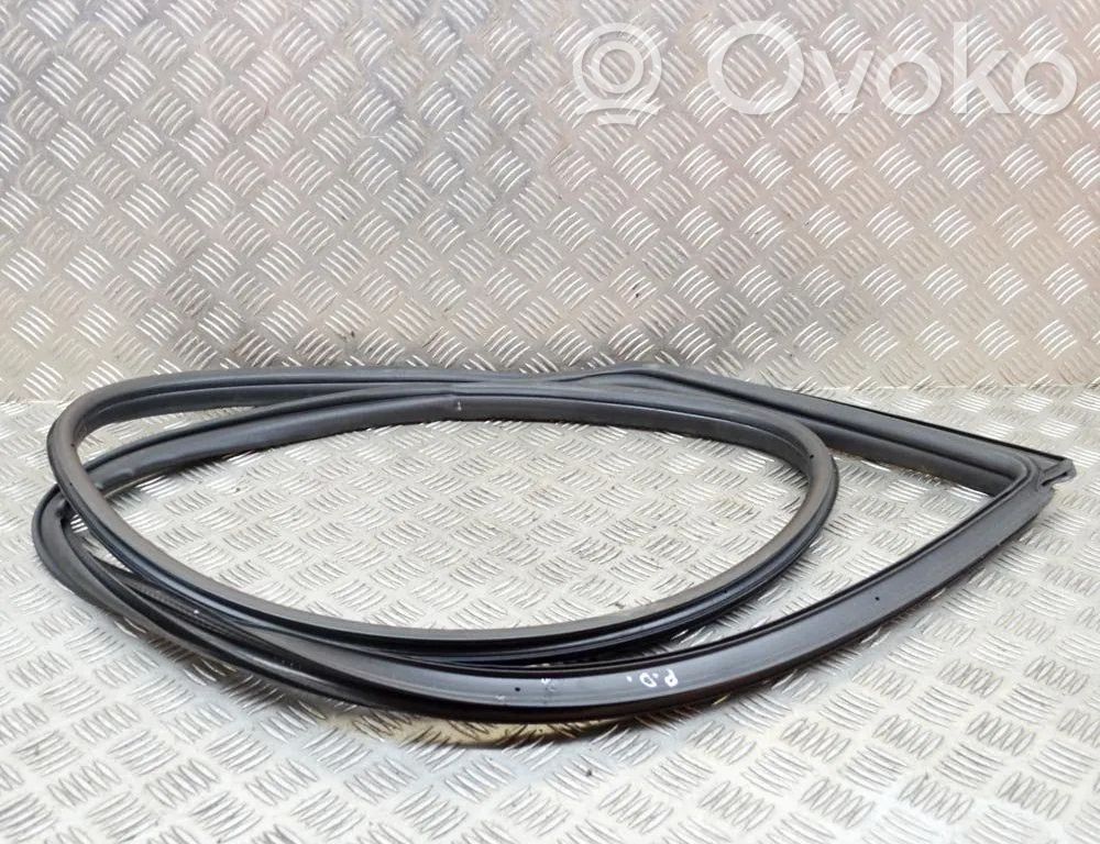 BMW 2 F22 F23 Uszczelka drzwi przednich 