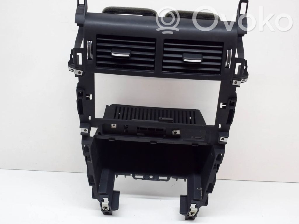 Land Rover Discovery Sport Ramka deski rozdzielczej 
